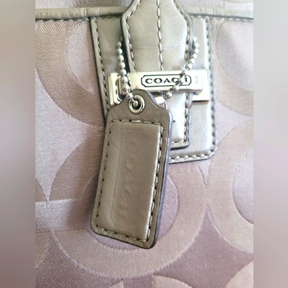 Coach taupe large shoulder bag - Picture 6 of 12